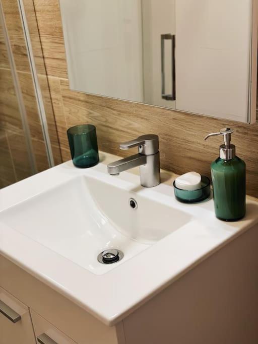 Apartamento Opera Suite Carmen Palacio Real Luxury Studio مدريد المظهر الخارجي الصورة